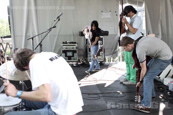 DEERHOOF - 2009-05-31 - PARIS - Parc de la Villette - 